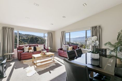 Photo of property in 18 Cosgrove Rise, Riverstone Terraces, Upper Hutt, 5018