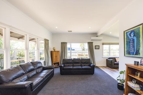 Photo of property in 7 Perrin Place, Kelvin Grove, Palmerston North, 4414
