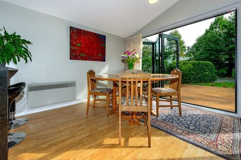 Photo of property in 16 Woodbank Street, Somerfield, Christchurch, 8024
