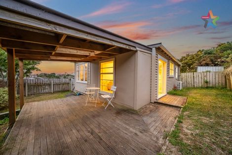 Photo of property in 12 Owhiti Street, Titahi Bay, Porirua, 5022