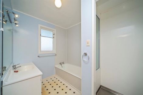 Photo of property in 167 South Road, Hawera, 4610