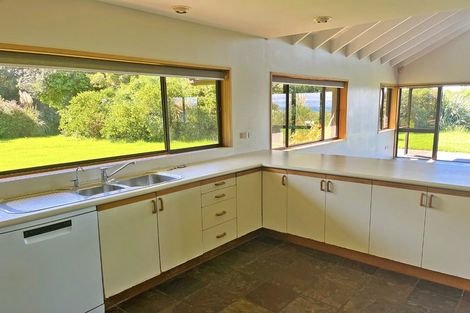 Photo of property in 1025 Takatu Road, Tawharanui Peninsula, Matakana, 0986
