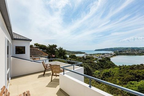 Photo of property in 37 Kahu Road, Paremata, Porirua, 5024
