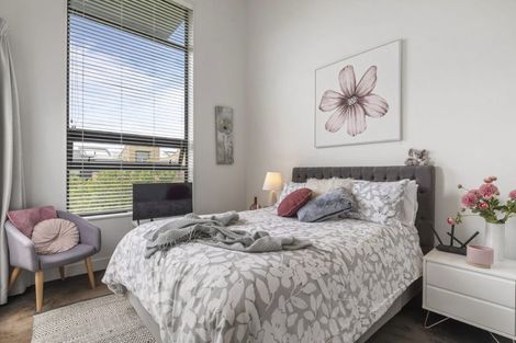 Photo of property in 16 Hastings Street, Hobsonville, Auckland, 0616