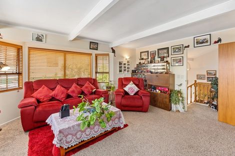 Photo of property in 24 Kereru Street, Waikanae, 5036