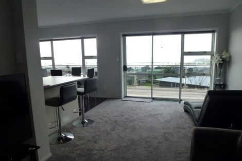 Photo of property in 9 Pioneer Road, Waitarere Beach, 5510