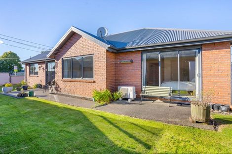 Photo of property in 12 Essex Street, Winton, 9720