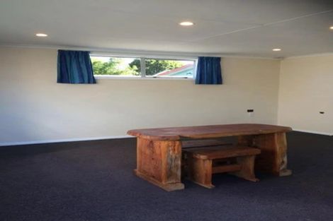 Photo of property in 16 Towai Street, Inglewood, 4330