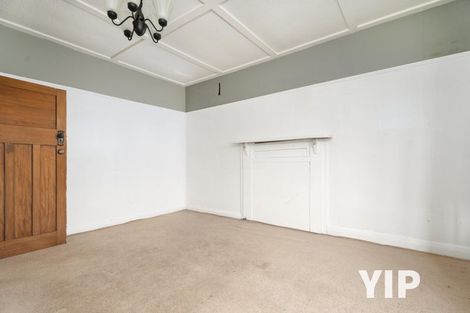 Photo of property in 190 Newlands Road, Newlands, Wellington, 6037