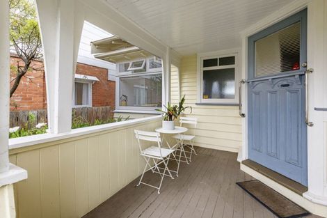 Photo of property in 224 Queens Drive, Lyall Bay, Wellington, 6022