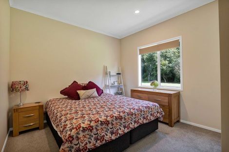 Photo of property in 80 Clearview Road, Lepperton, New Plymouth, 4373