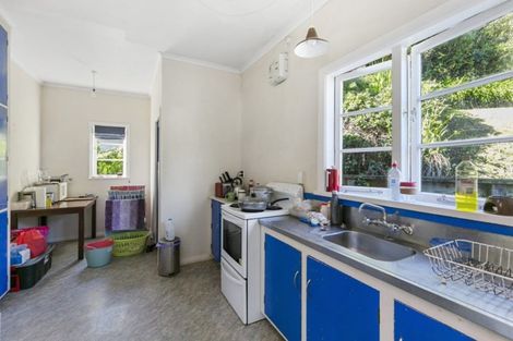 Photo of property in 6 Pimble Avenue, Karori, Wellington, 6012