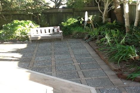 Photo of property in 95 Ocean View Road, Hillcrest, Auckland, 0627