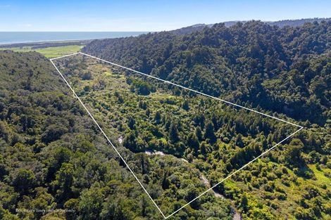 Photo of property in 29 Waiwhero Road, Barrytown, Runanga, 7873
