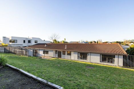 Photo of property in 20 Burn-murdoch Street, St Andrews, Hamilton, 3200