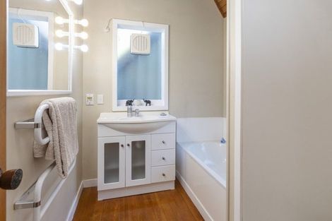 Photo of property in 206 Riverlaw Terrace, Saint Martins, Christchurch, 8022