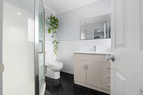 Photo of property in 114b Sandwich Road, St Andrews, Hamilton, 3200