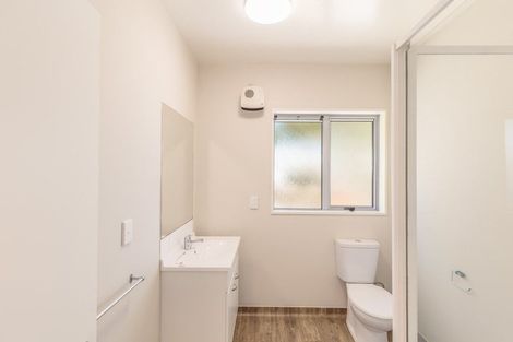 Photo of property in 18h Defoe Place, Waltham, Christchurch, 8023