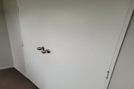 Photo of property in 15 Tiki Street, New Lynn, Auckland, 0600