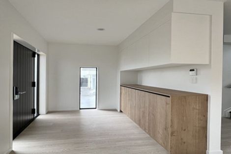 Photo of property in 105e Bond Crescent, Forrest Hill, Auckland, 0620