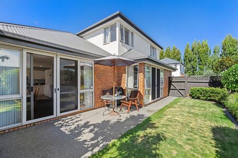 Photo of property in 5 Rosefield Lane, Northcote, Christchurch, 8052