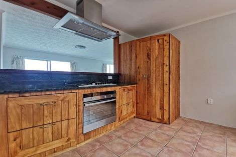 Photo of property in 28 Kaitangata Crescent, Kelson, Lower Hutt, 5010