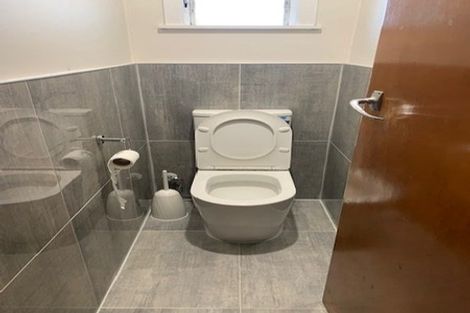 Photo of property in 16 Glenside Avenue, Pakuranga, Auckland, 2010