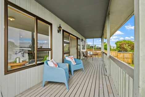 Photo of property in 19 Tindalls Bay Road, Tindalls Beach, Whangaparaoa, 0930