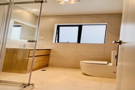 Photo of property in 32 Auranga Drive, Karaka, 2113