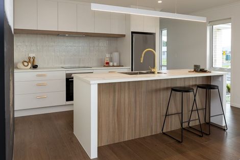 Photo of property in 1 One Haruru Street, Cambridge, 3493