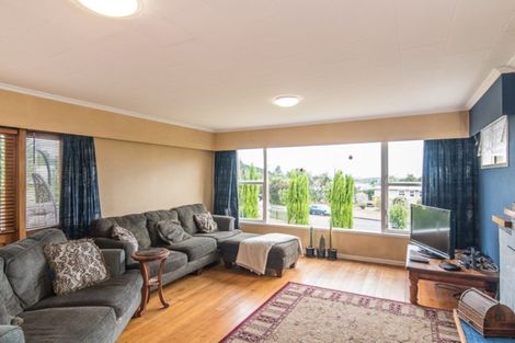 Photo of property in 40 Kaitawa Crescent, Paraparaumu, 5032