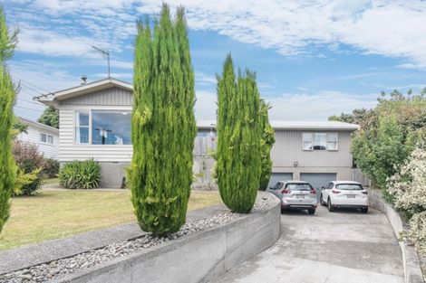 Photo of property in 40 Kaitawa Crescent, Paraparaumu, 5032