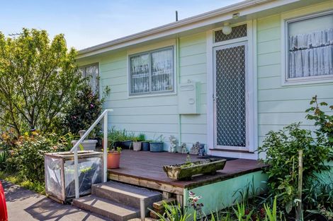 Photo of property in 35 Murdoch Street, Hawera, 4610