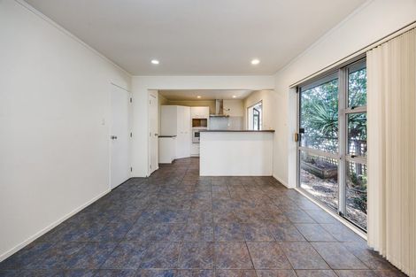 Photo of property in 1/27 Leicester Parade, Somerville, Auckland, 2014