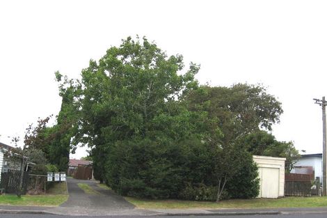 Photo of property in 1/89 Birkdale Road, Birkdale, Auckland, 0626