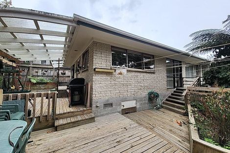 Photo of property in 8b Walpole Avenue, Hillpark, Auckland, 2102