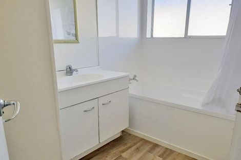 Photo of property in 8/84 Kenderdine Road, Papatoetoe, Auckland, 2025