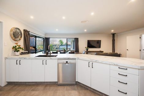 Photo of property in 28 Jefferson Crescent, Milson, Palmerston North, 4414