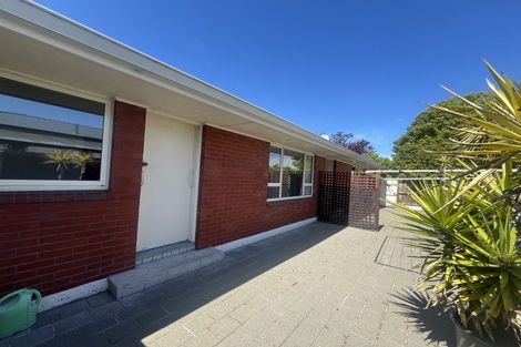 Photo of property in 25 Grahams Road, Ilam, Christchurch, 8041