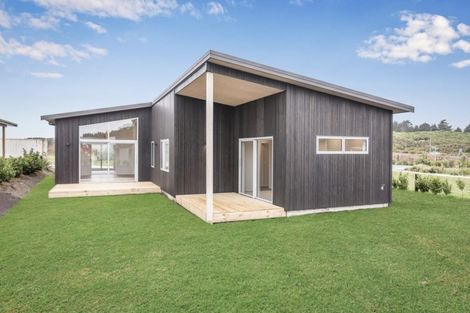 Photo of property in 3 Mirek Street, Waikanae, 5036