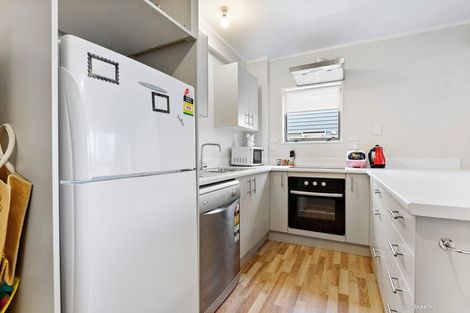 Photo of property in 103f5 Rongotai Road, Kilbirnie, Wellington, 6022