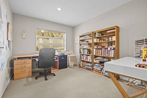 Photo of property in 114 Fairview Avenue, Fairview Heights, Auckland, 0632