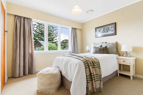 Photo of property in 2/18 Felstead Street, Birkenhead, Auckland, 0626