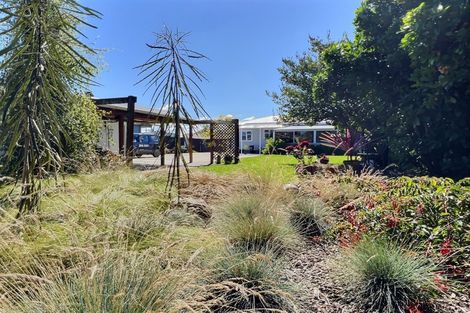 Photo of property in 82 Ferry Road, Clive, 4102