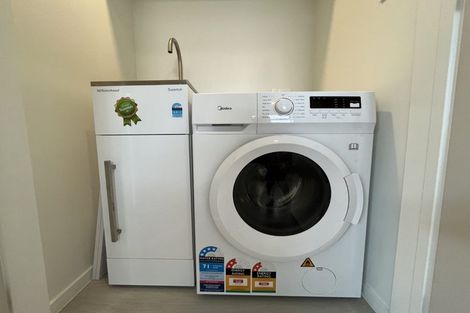 Photo of property in 3/2 Moor Avenue, Te Atatu Peninsula, Auckland, 0610