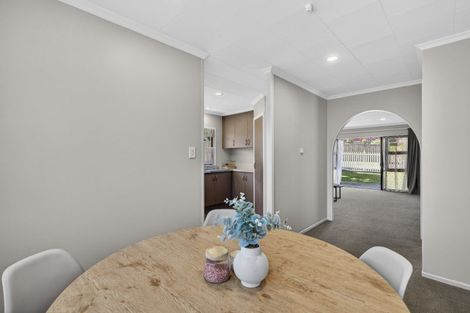 Photo of property in 2/5a Tahurangi Place, Spotswood, New Plymouth, 4310
