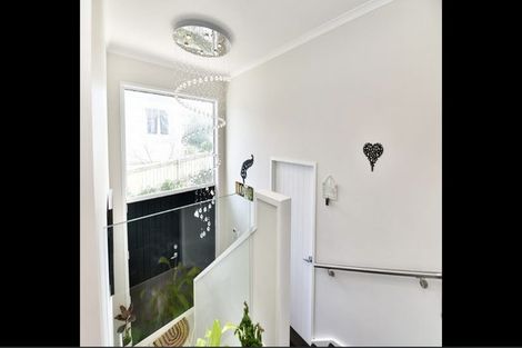 Photo of property in 780 East Coast Road, Oteha, Auckland, 0630