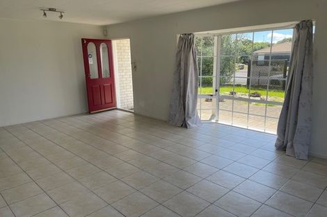 Photo of property in 47 Riverton Drive, Randwick Park, Auckland, 2105