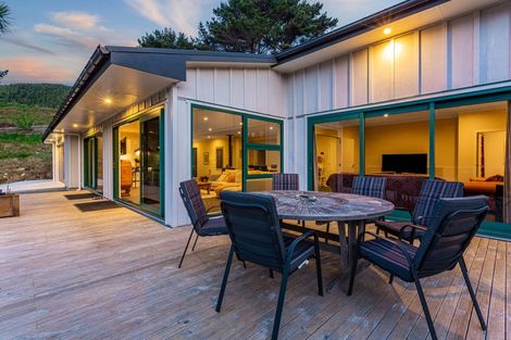 Photo of property in 1142 Paekakariki Hill Road, Paekakariki Hill, Porirua, 5381
