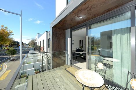 Photo of property in 2/214 Hereford Street, Christchurch Central, Christchurch, 8011